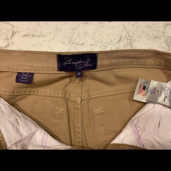 NYDJ Tan Straight Leg Jeans- NWOT! - Picture 4 of 9